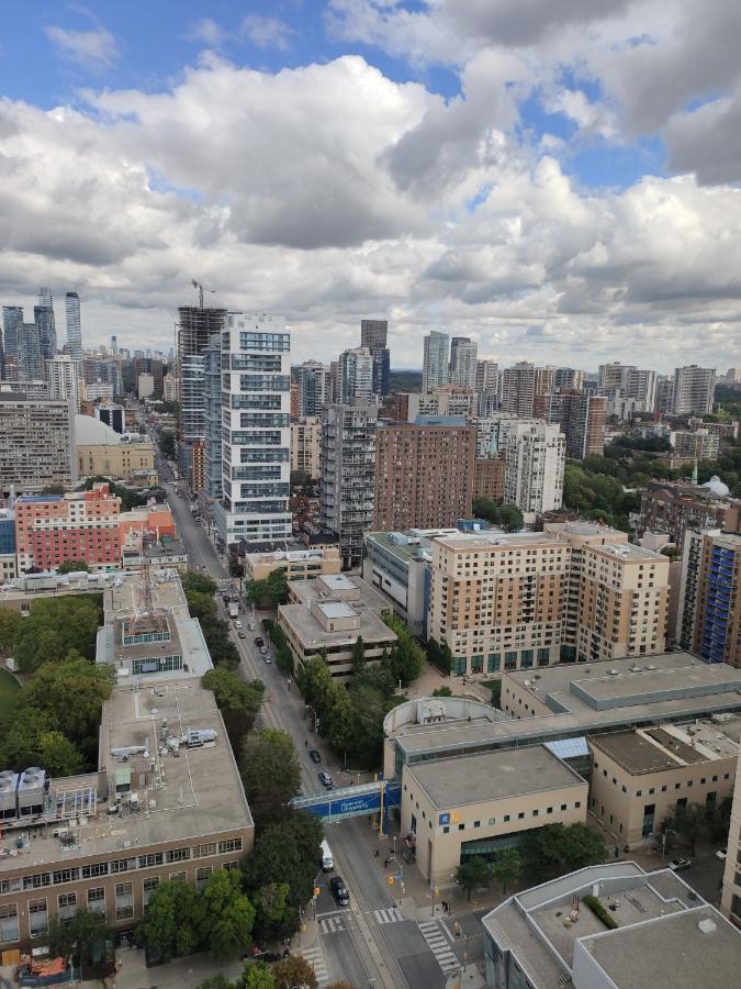 Toronto Metropolitan University-Daphne Cockwell Complex Residence Eksteriør bilde
