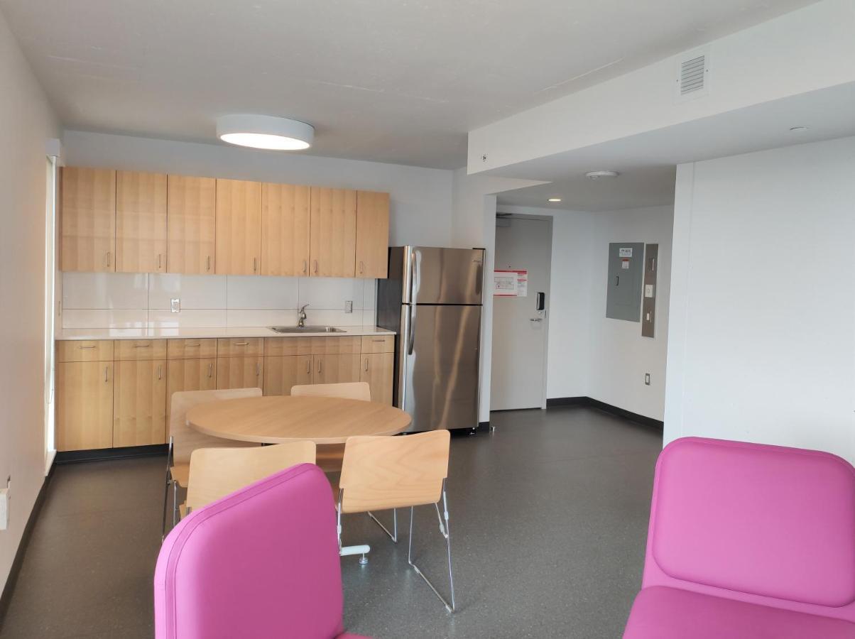 Toronto Metropolitan University-Daphne Cockwell Complex Residence Eksteriør bilde