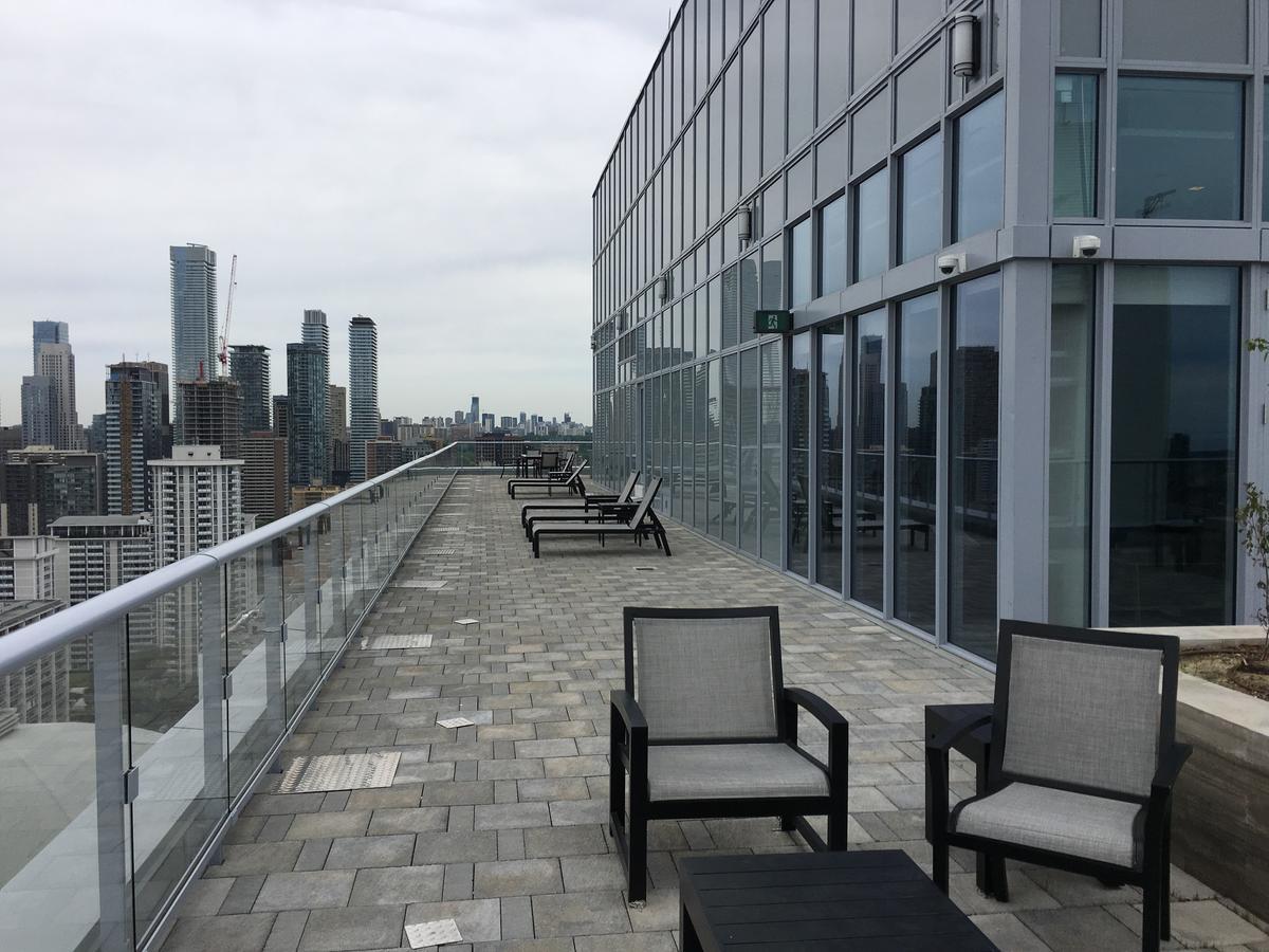 Toronto Metropolitan University-Daphne Cockwell Complex Residence Eksteriør bilde