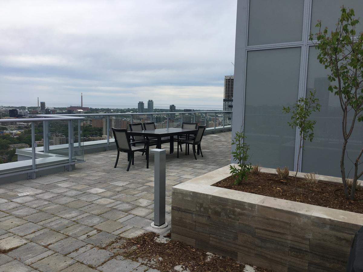Toronto Metropolitan University-Daphne Cockwell Complex Residence Eksteriør bilde
