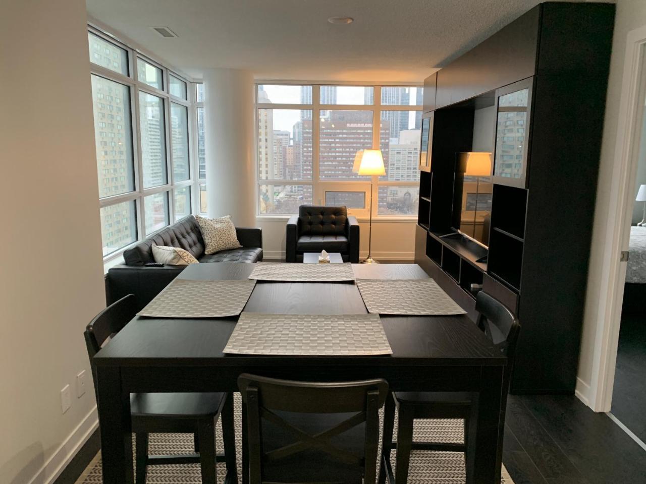 Toronto Metropolitan University-Daphne Cockwell Complex Residence Eksteriør bilde